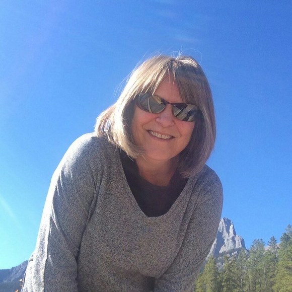 Meet your Posher, Sharon - Picture 1 of 1